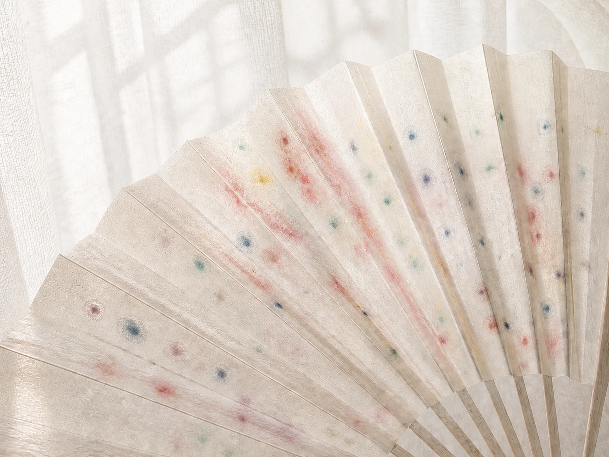 Color records from Eighteen Springs arranged across eighteen fan-shaped chapters