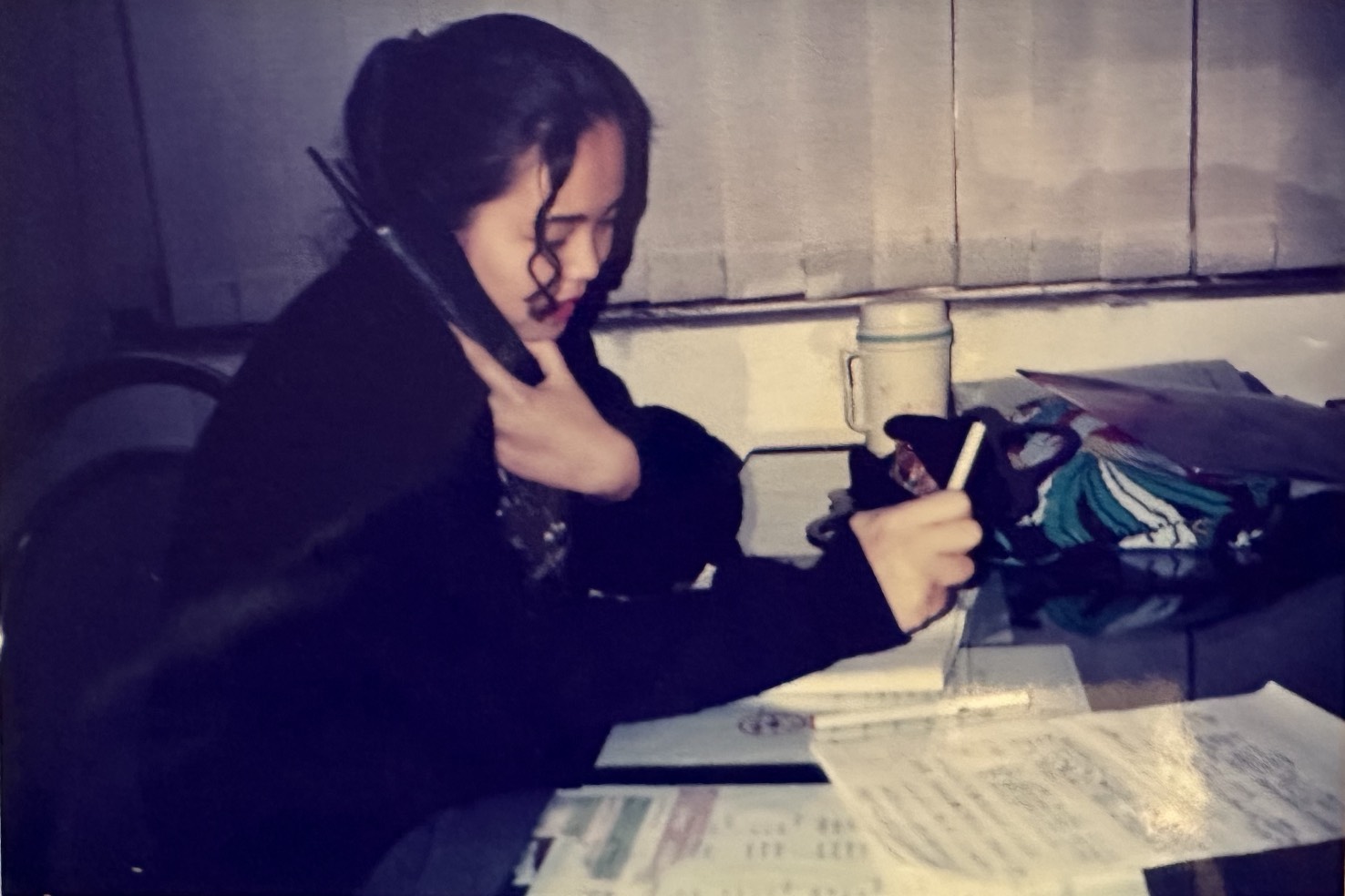 Sophie working in a Shenzhen radio station during the 1990s